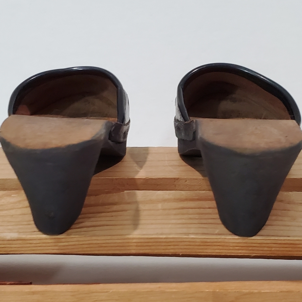 Vtg Wood/Leather Mule Style Mini Shoe Home Decor - Picture 3 of 8